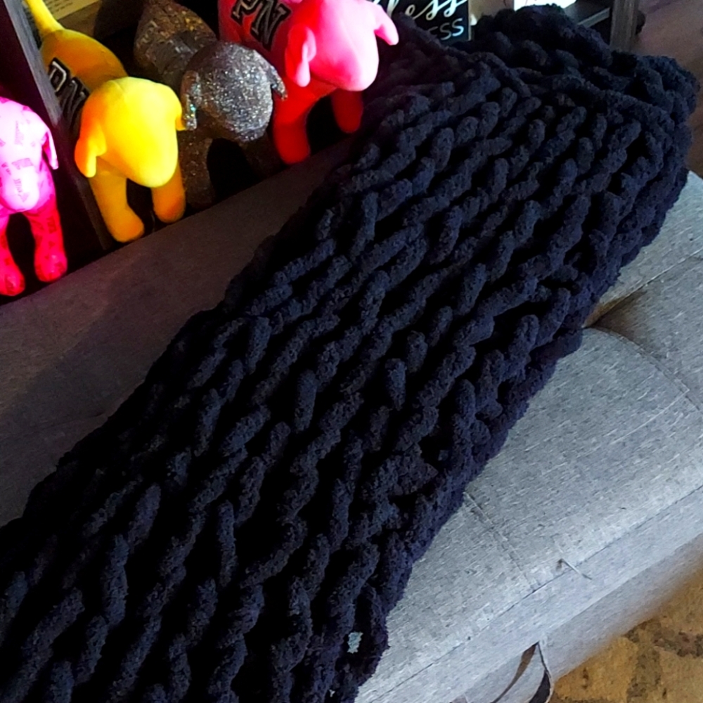 🖤Handmade Large Knit Throw🖤 - Picture 2 of 3